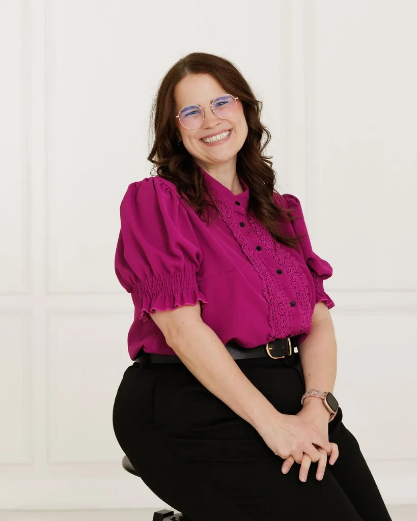 Laura Holifield